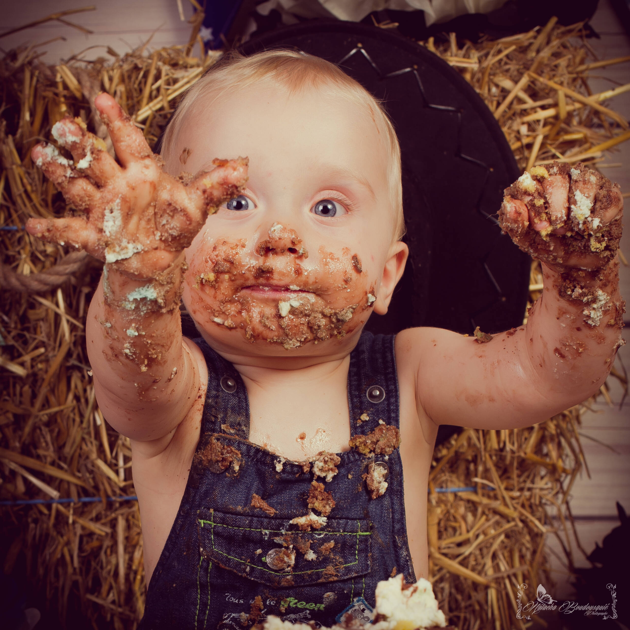 Leo smash cake -053 copie